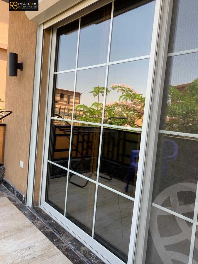 https://aqarmap.com.eg/ar/listing/5225279-for-sale-cairo-6th-of-october-compounds-pyramids-walk