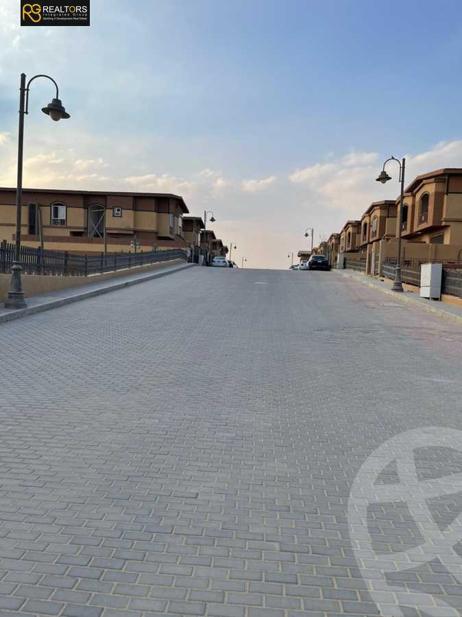 https://aqarmap.com.eg/ar/listing/5225279-for-sale-cairo-6th-of-october-compounds-pyramids-walk