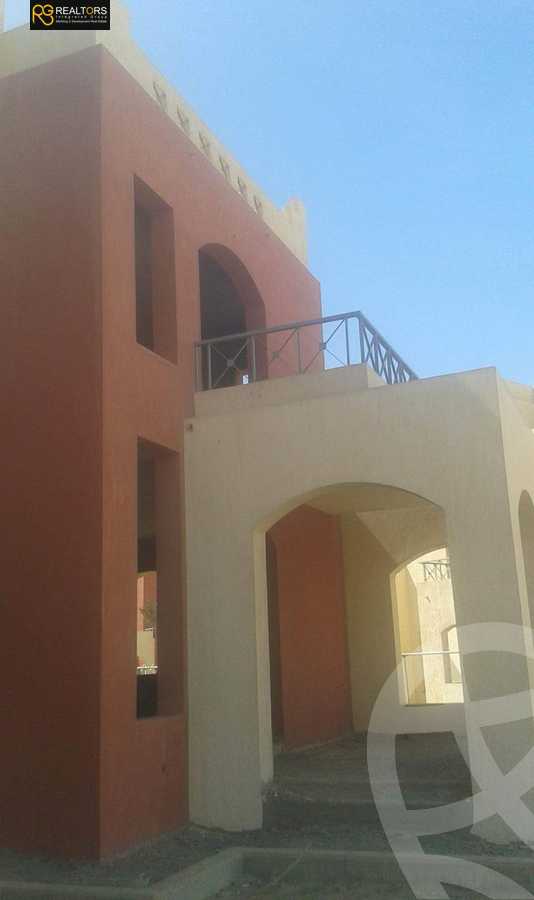 https://aqarmap.com.eg/en/listing/5227006-for-sale-cairo-el-sheikh-zayed-city-alex-cairo-desert-road-mdyn-sfnks-ljdyd-de-joya-park-compound-taj-misr