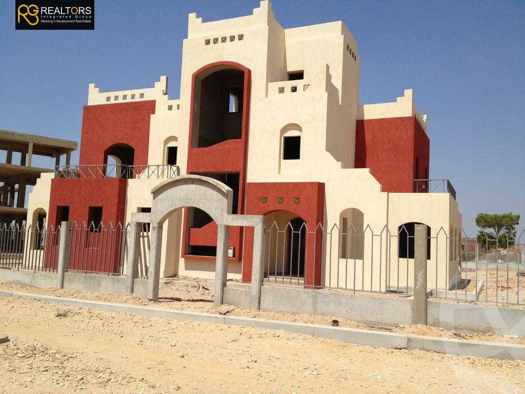 https://aqarmap.com.eg/en/listing/5227006-for-sale-cairo-el-sheikh-zayed-city-alex-cairo-desert-road-mdyn-sfnks-ljdyd-de-joya-park-compound-taj-misr