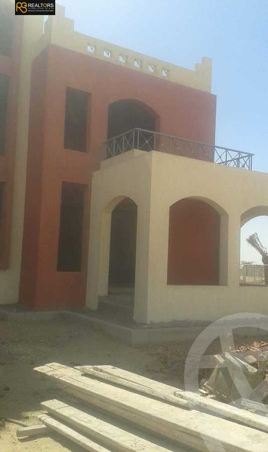 https://aqarmap.com.eg/en/listing/5227006-for-sale-cairo-el-sheikh-zayed-city-alex-cairo-desert-road-mdyn-sfnks-ljdyd-de-joya-park-compound-taj-misr