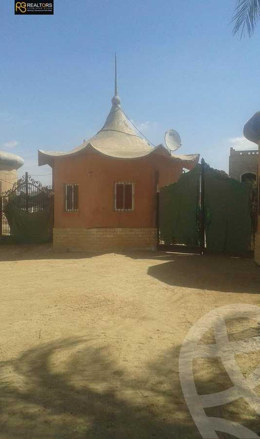 https://aqarmap.com.eg/en/listing/5227006-for-sale-cairo-el-sheikh-zayed-city-alex-cairo-desert-road-mdyn-sfnks-ljdyd-de-joya-park-compound-taj-misr