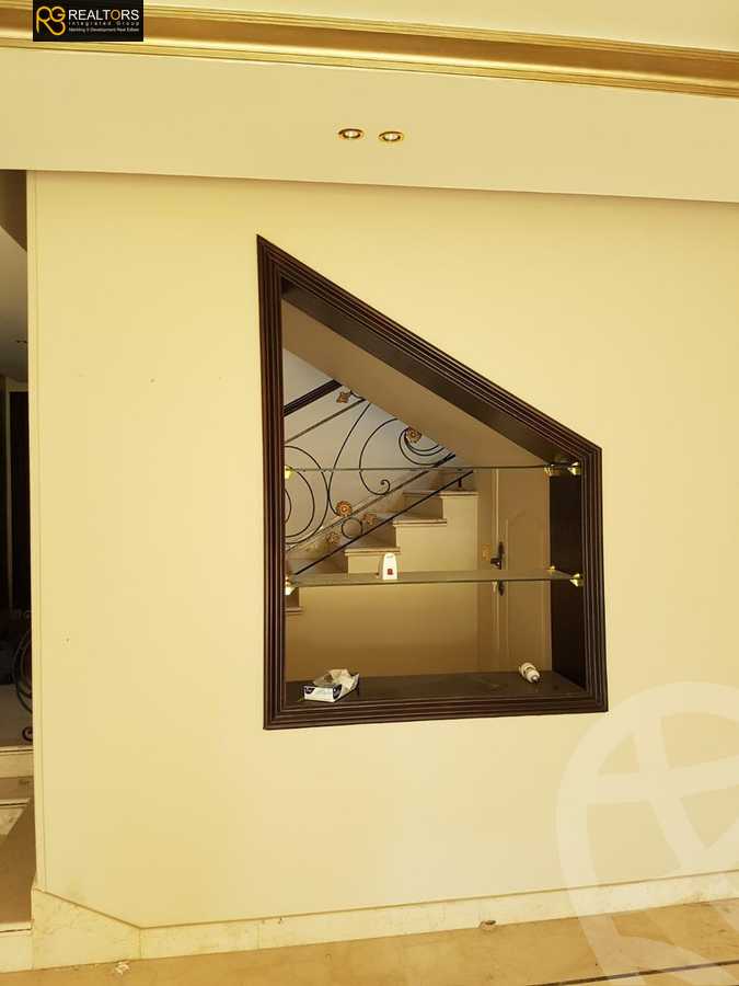 https://aqarmap.com.eg/en/listing/5227019-for-sale-cairo-el-sheikh-zayed-city-compounds-greens