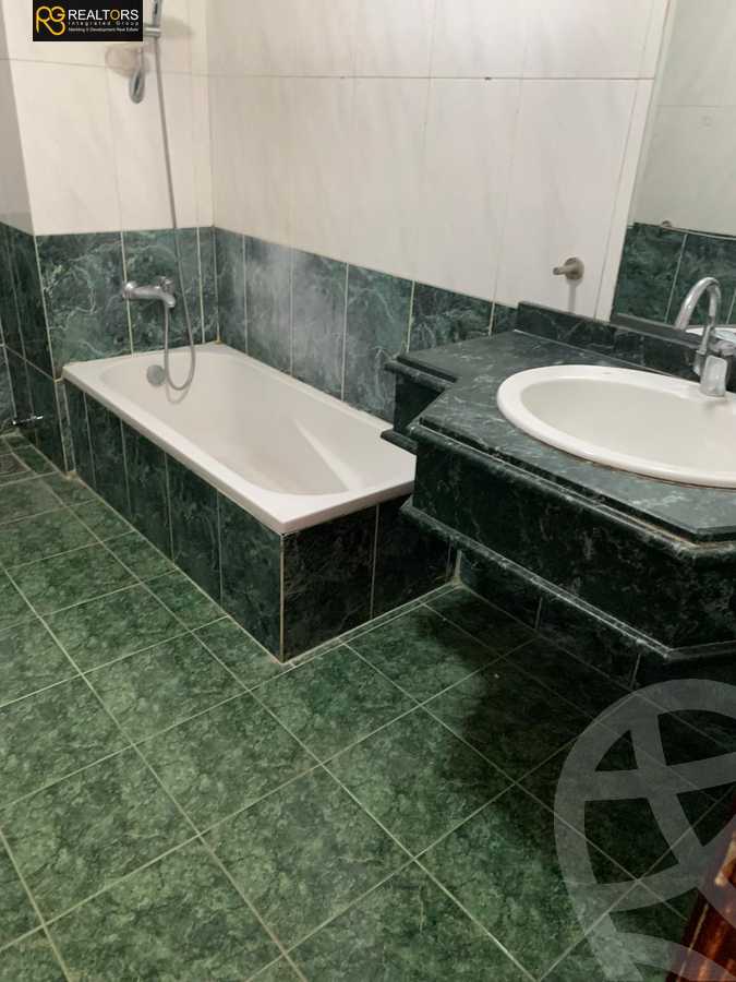 https://aqarmap.com.eg/en/listing/5235130-for-sale-cairo-el-sheikh-zayed-city