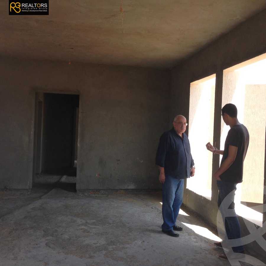 https://aqarmap.com.eg/en/listing/5242867-for-sale-cairo-el-sheikh-zayed-city-alex-cairo-desert-road-mdyn-sfnks-ljdyd-el-ein-valley