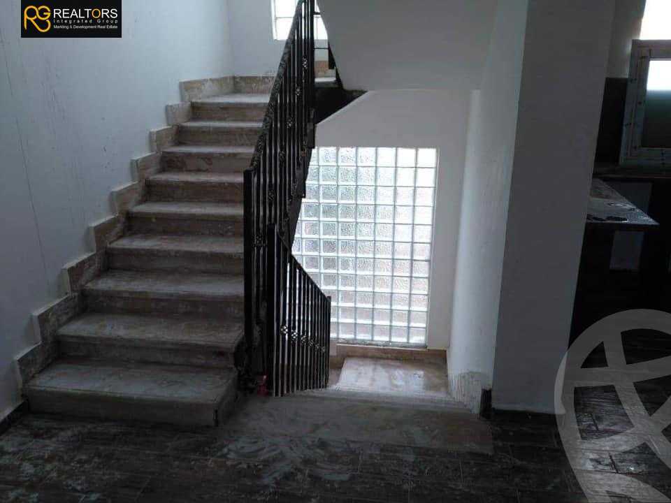https://aqarmap.com.eg/en/listing/5250560-for-sale-cairo-el-sheikh-zayed-city-lshykh-zyd-ljdyd-golf-el-solimanya