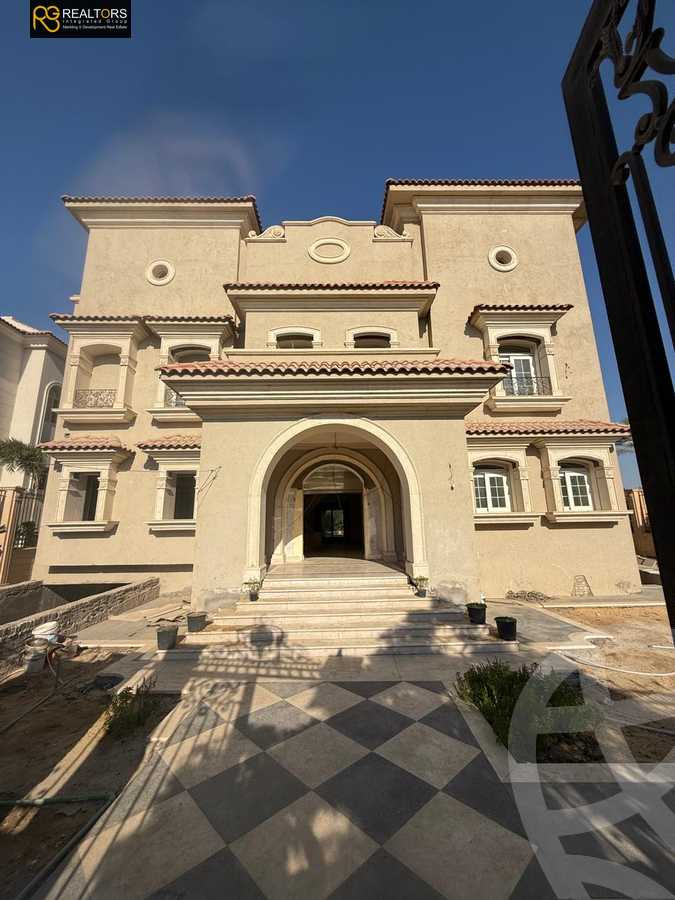 https://aqarmap.com.eg/ar/listing/5250784-for-sale-cairo-new-cairo-compounds-royal-maxim