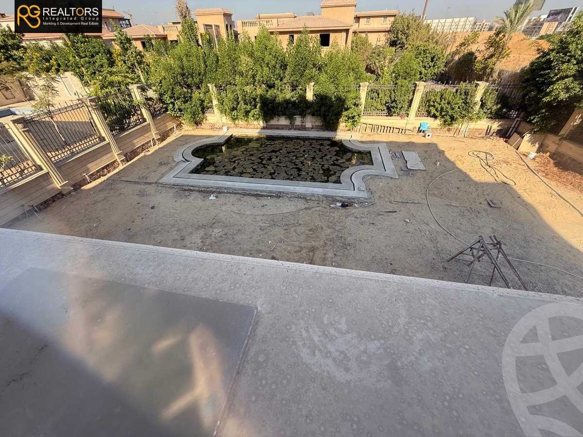 https://aqarmap.com.eg/ar/listing/5250784-for-sale-cairo-new-cairo-compounds-royal-maxim