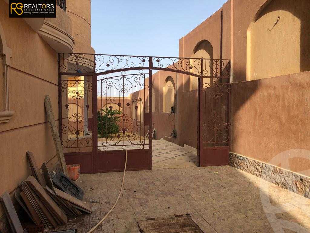https://aqarmap.com.eg/en/listing/5290650-for-sale-cairo-el-sheikh-zayed-city-el-hay-el-thaleth-ashaer-area-3