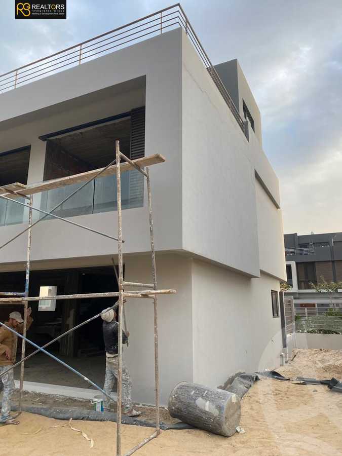 https://aqarmap.com.eg/en/listing/5290684-for-sale-cairo-el-sheikh-zayed-city-compounds-el-patio-zahraa