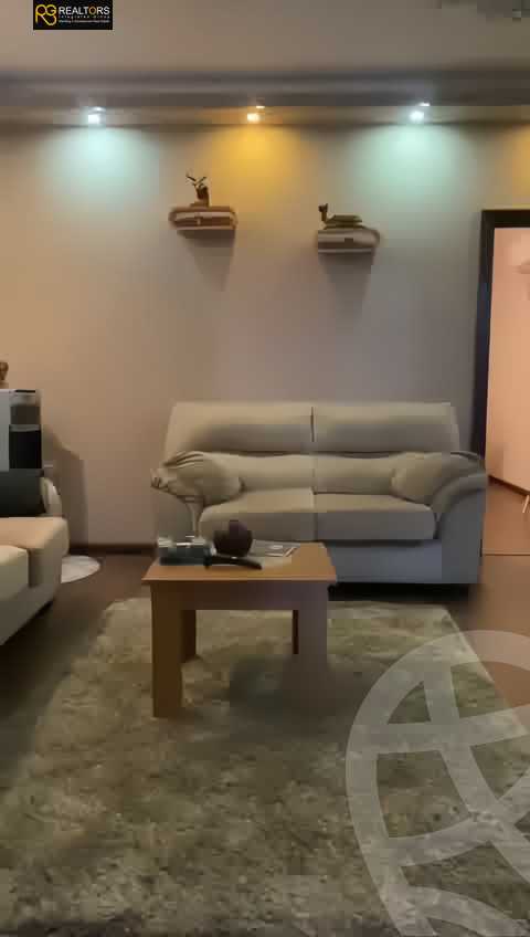 https://aqarmap.com.eg/en/listing/5290820-for-sale-cairo-6th-of-october-compounds-green-plaza-compound-qebaa