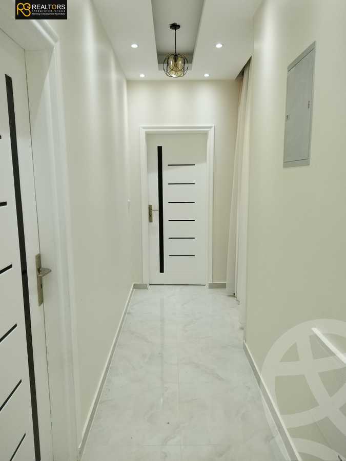 https://aqarmap.com.eg/en/listing/5290995-for-sale-cairo-6th-of-october-el-ahyaa-neighborhood-4th-school-st
