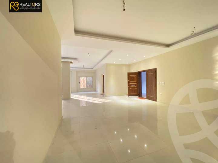 https://aqarmap.com.eg/en/listing/5293526-for-sale-cairo-6th-of-october-featured-neighborhood-first-touristic-village-el-shaheed-mohammed-abdul-latif-alshimi-st