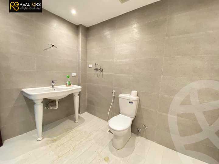 https://aqarmap.com.eg/en/listing/5293526-for-sale-cairo-6th-of-october-featured-neighborhood-first-touristic-village-el-shaheed-mohammed-abdul-latif-alshimi-st
