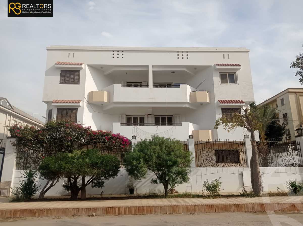 https://aqarmap.com.eg/ar/listing/5293581-for-sale-cairo-6th-of-october-featured-neighborhood-el-motamayez-neighborhood-soaad-kafafi-st