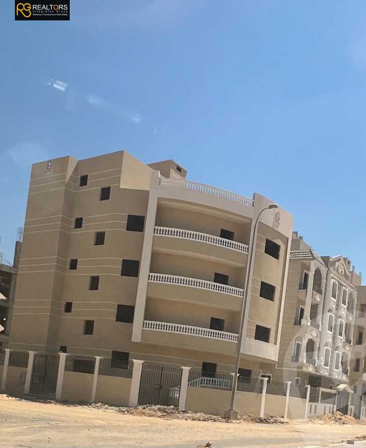 https://aqarmap.com.eg/en/listing/5294120-for-sale-cairo-6th-of-october-hadaeq-october-lmntq-lsyhy