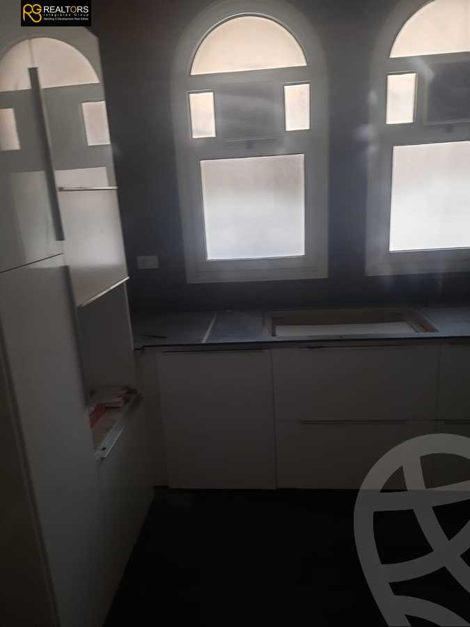 https://aqarmap.com.eg/en/listing/5344363-for-sale-cairo-el-sheikh-zayed-city-compounds-green-3