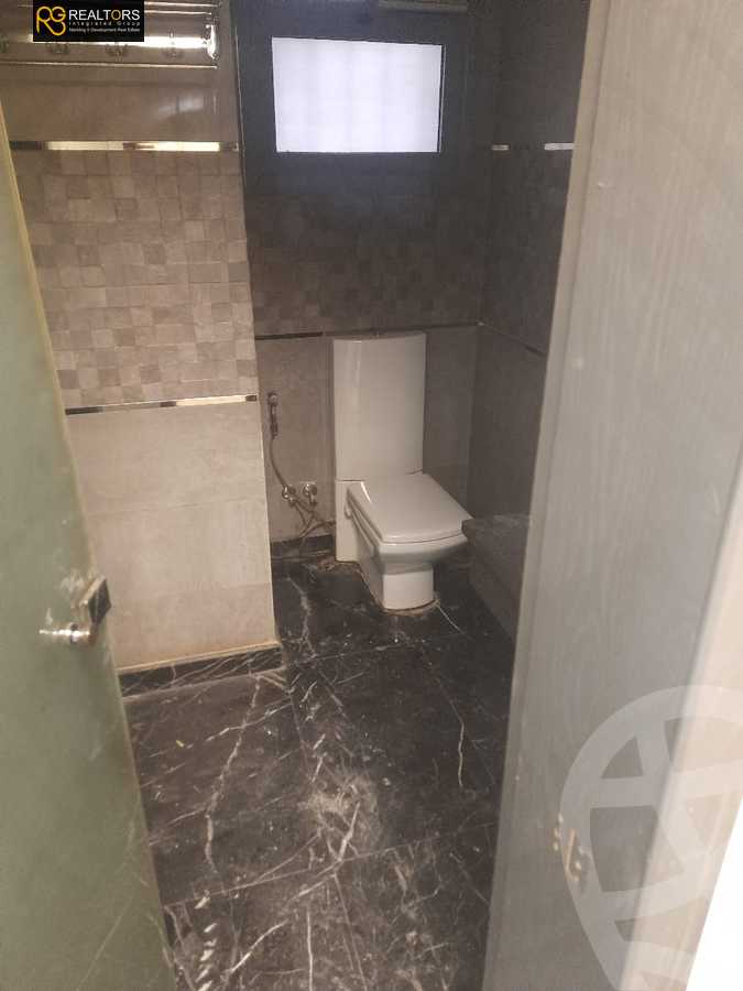 https://aqarmap.com.eg/en/listing/5344363-for-sale-cairo-el-sheikh-zayed-city-compounds-green-3