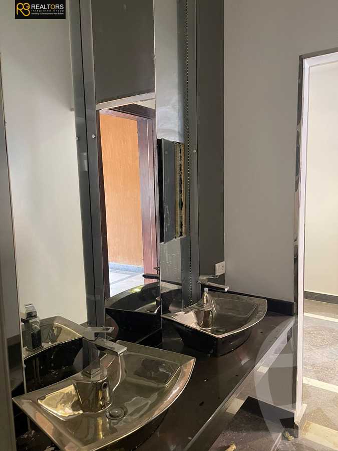 https://aqarmap.com.eg/en/listing/5344363-for-sale-cairo-el-sheikh-zayed-city-compounds-green-3