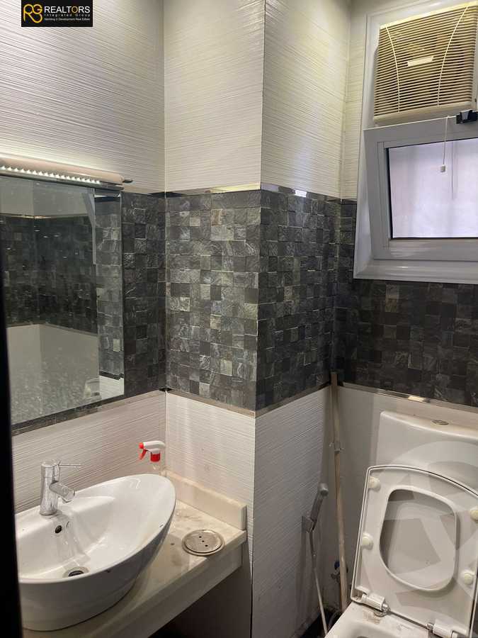 https://aqarmap.com.eg/en/listing/5344363-for-sale-cairo-el-sheikh-zayed-city-compounds-green-3