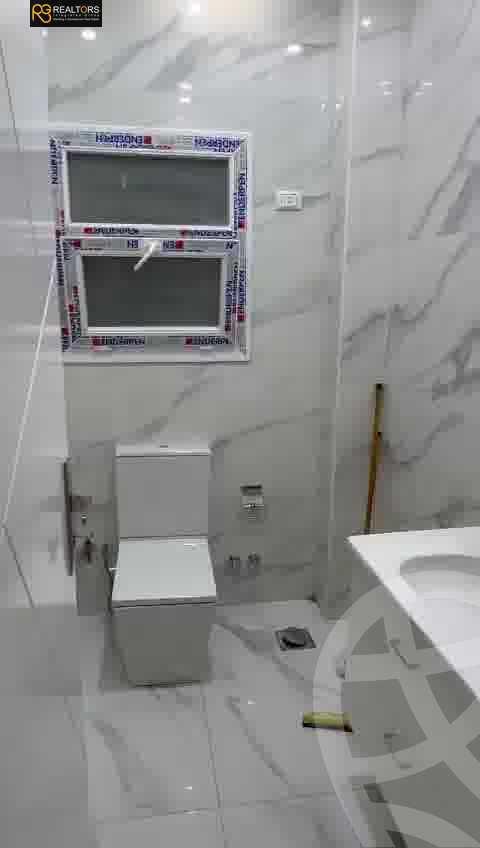 https://aqarmap.com.eg/ar/listing/5344767-for-sale-cairo-el-sheikh-zayed-city-compounds-zayed-dunes