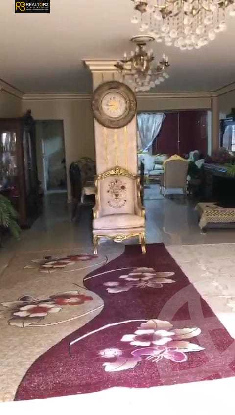https://aqarmap.com.eg/en/listing/5394090-for-sale-cairo-6th-of-october-el-ahyaa-neighborhood-3rd-al-hay-al-thalith-st