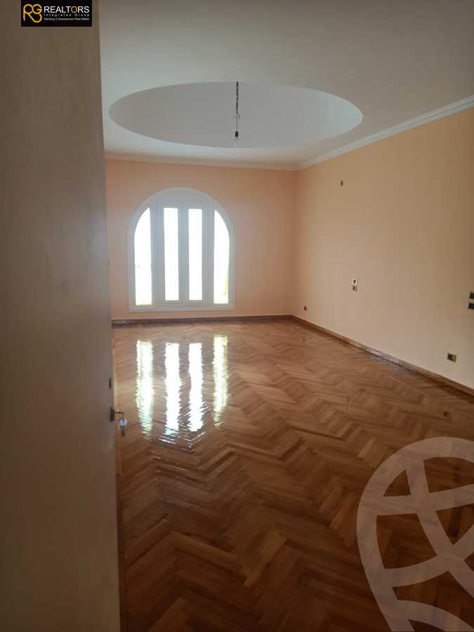 https://aqarmap.com.eg/en/listing/5394210-for-sale-cairo-6th-of-october-compounds-mena-garden-city