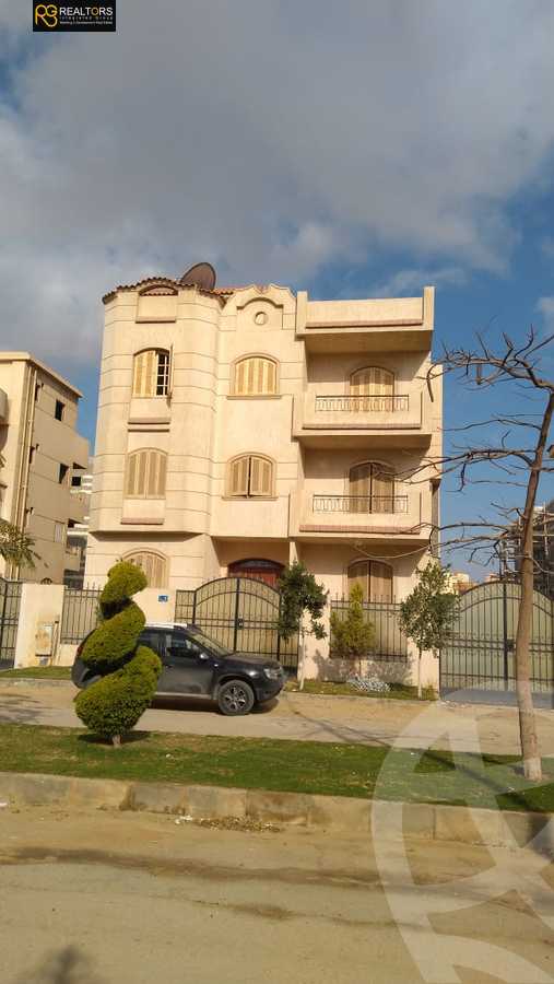 https://aqarmap.com.eg/en/listing/5394510-for-sale-cairo-6th-of-october-garb-someed-neighborhood-8th