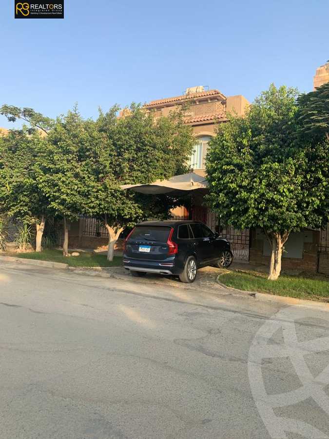https://aqarmap.com.eg/en/listing/5394987-for-sale-cairo-6th-of-october-compounds-dream-land-flower-resort