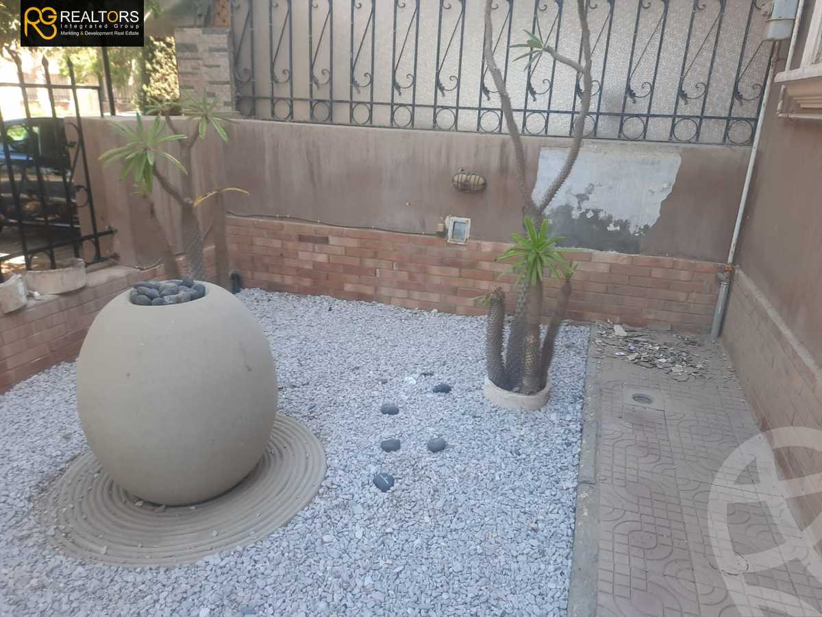 https://aqarmap.com.eg/en/listing/5394987-for-sale-cairo-6th-of-october-compounds-dream-land-flower-resort