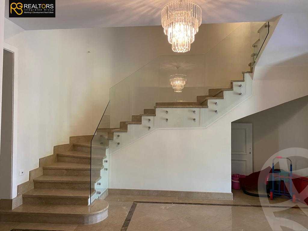 https://aqarmap.com.eg/ar/listing/5397052-for-sale-cairo-el-sheikh-zayed-city-compounds-meadows-park