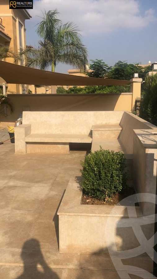 https://aqarmap.com.eg/ar/listing/5397052-for-sale-cairo-el-sheikh-zayed-city-compounds-meadows-park
