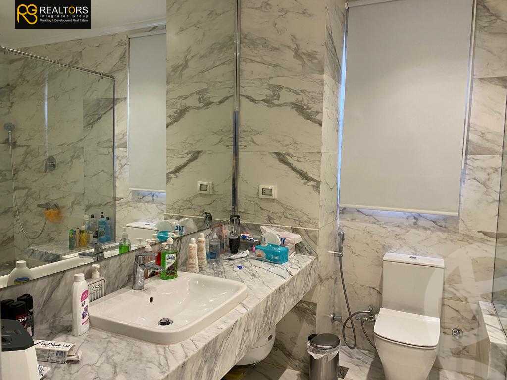 https://aqarmap.com.eg/ar/listing/5397052-for-sale-cairo-el-sheikh-zayed-city-compounds-meadows-park