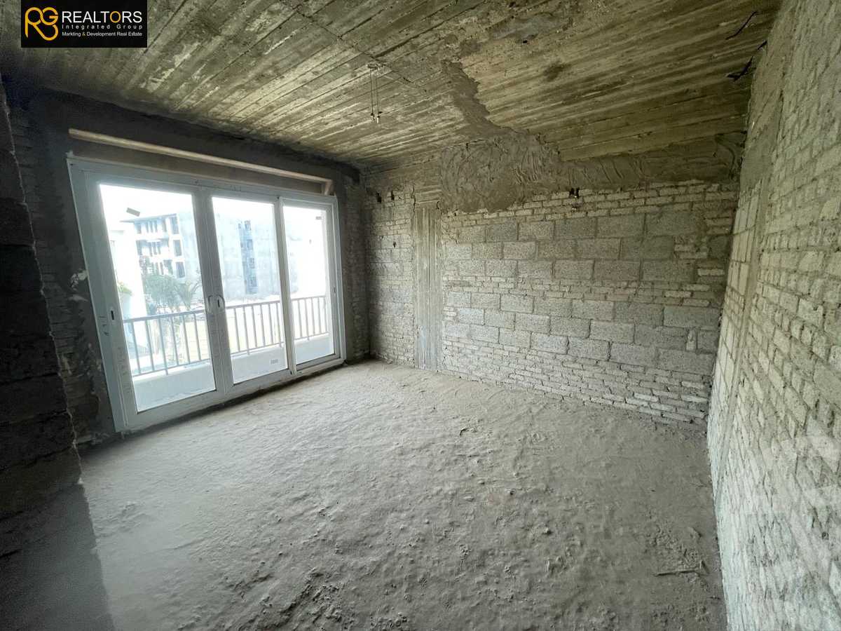 https://aqarmap.com.eg/ar/listing/5397071-for-sale-cairo-6th-of-october-compounds-pearl-pyramids