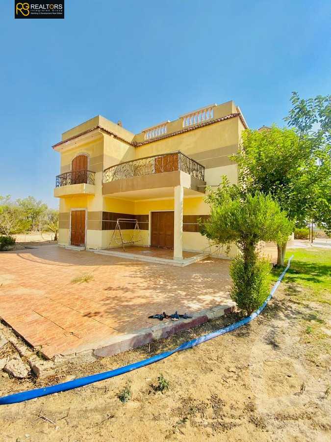 https://aqarmap.com.eg/en/listing/5397104-for-sale-cairo-el-sheikh-zayed-city-alex-cairo-desert-road