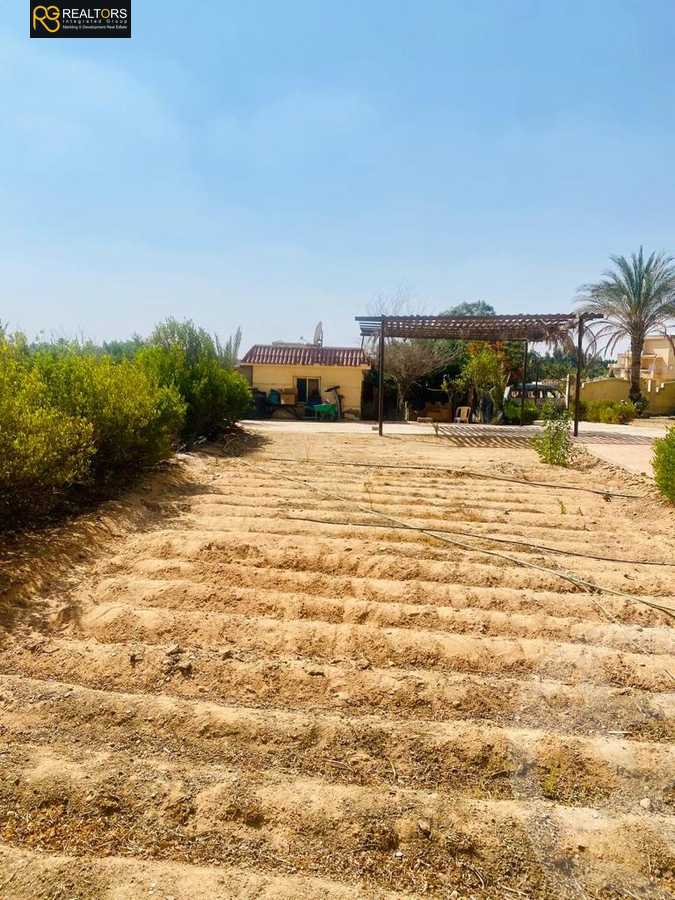 https://aqarmap.com.eg/en/listing/5397104-for-sale-cairo-el-sheikh-zayed-city-alex-cairo-desert-road