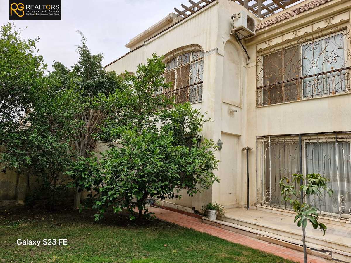 https://aqarmap.com.eg/en/listing/5397193-for-sale-cairo-el-sheikh-zayed-city-compounds-zayed-2000