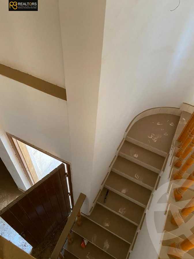 https://aqarmap.com.eg/en/listing/5397216-for-sale-cairo-el-sheikh-zayed-city-alex-cairo-desert-road-mdyn-sfnks-ljdyd-sandorini