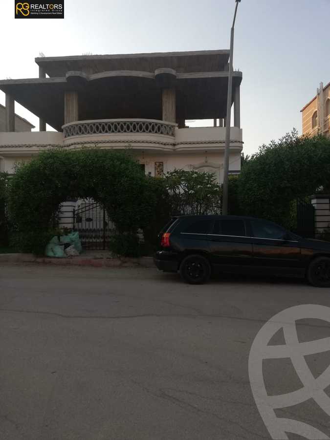 https://aqarmap.com.eg/en/listing/5397583-for-sale-cairo-el-sheikh-zayed-city-compounds-el-yasmeen-compound