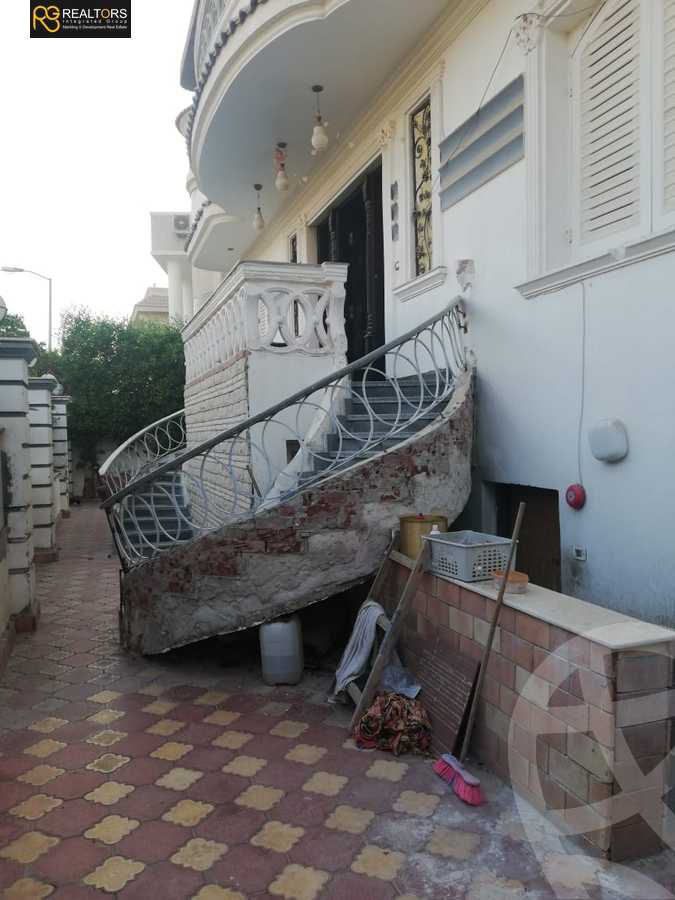 https://aqarmap.com.eg/en/listing/5397583-for-sale-cairo-el-sheikh-zayed-city-compounds-el-yasmeen-compound
