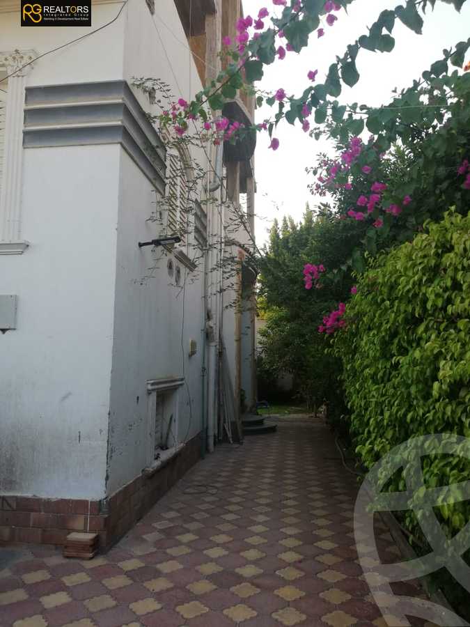 https://aqarmap.com.eg/en/listing/5397583-for-sale-cairo-el-sheikh-zayed-city-compounds-el-yasmeen-compound