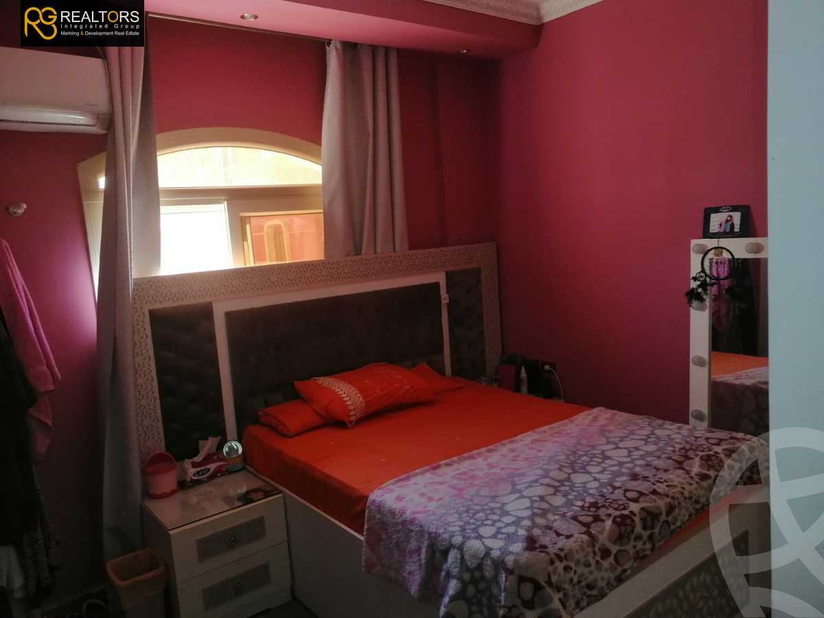 https://aqarmap.com.eg/en/listing/5397629-for-sale-cairo-el-sheikh-zayed-city-compounds-el-yasmeen-compound