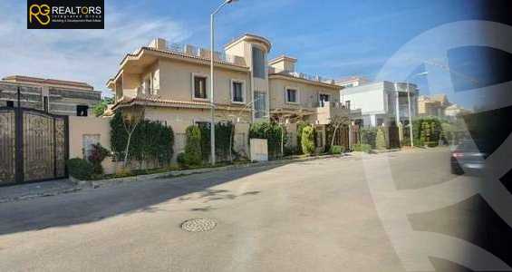 https://aqarmap.com.eg/ar/listing/5397704-for-sale-cairo-el-sheikh-zayed-city-compounds-el-yasmeen-compound