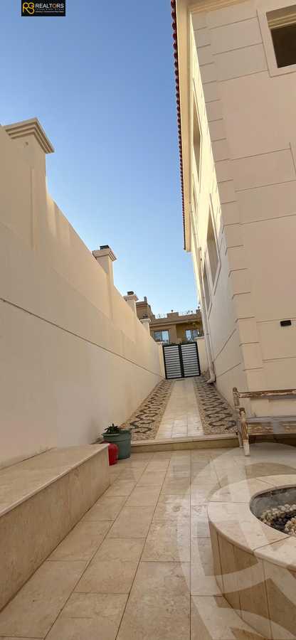 https://aqarmap.com.eg/ar/listing/5400375-for-sale-cairo-6th-of-october-compounds-el-shorouk-compound