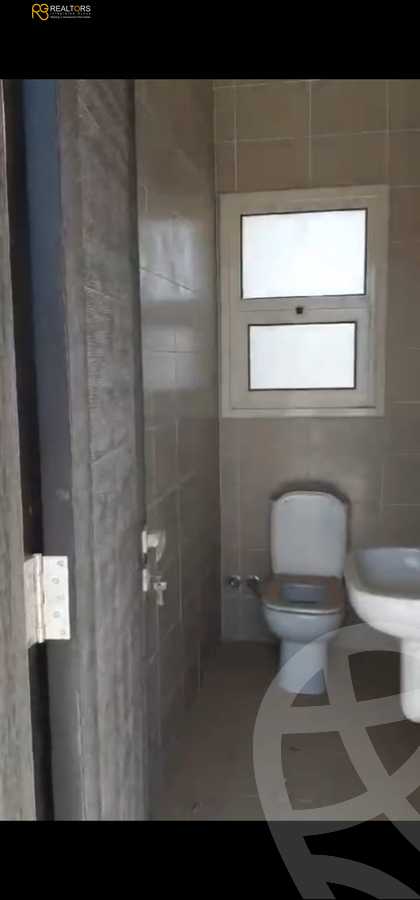 https://aqarmap.com.eg/en/listing/5400401-for-sale-cairo-6th-of-october-compounds-grand-heights