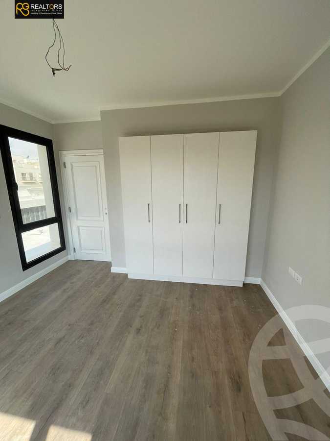 https://aqarmap.com.eg/ar/listing/5428012-for-rent-cairo-el-sheikh-zayed-city-compounds-the-courtyard