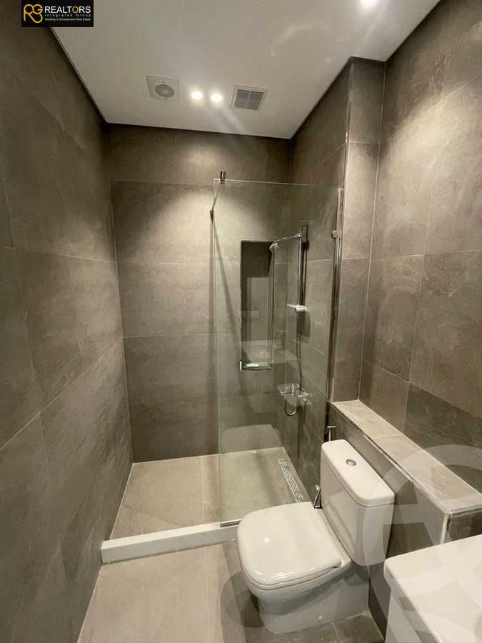 https://aqarmap.com.eg/ar/listing/5428012-for-rent-cairo-el-sheikh-zayed-city-compounds-the-courtyard