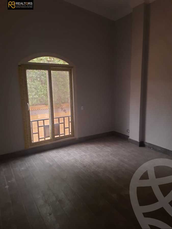 https://aqarmap.com.eg/ar/listing/5428521-for-sale-cairo-6th-of-october-compounds-pyramids-walk