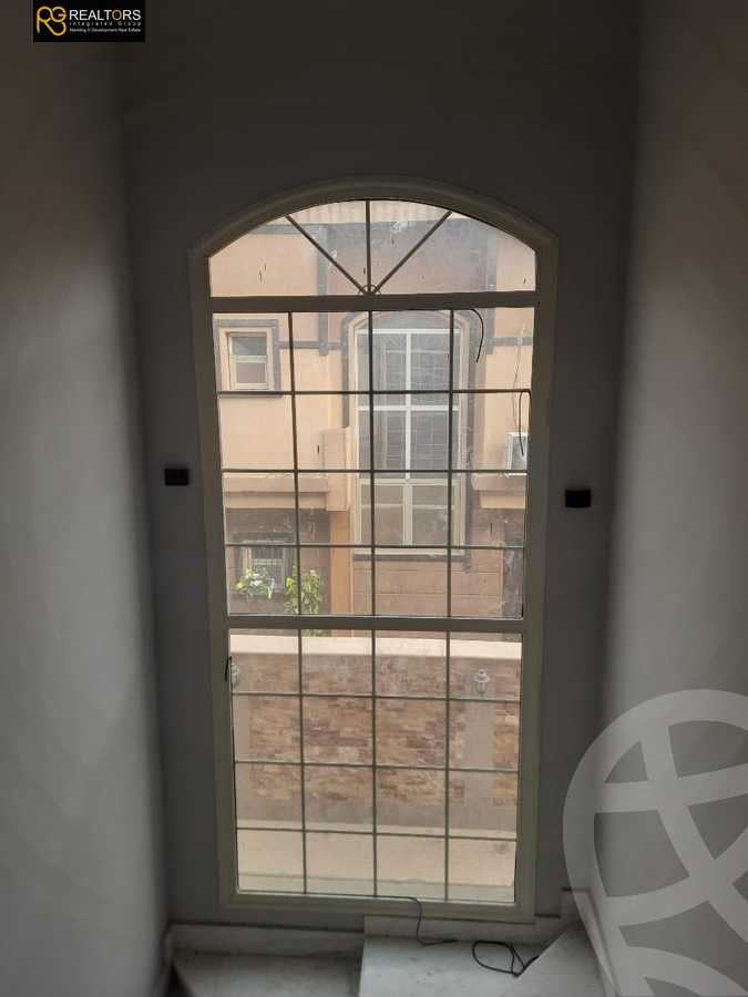 https://aqarmap.com.eg/ar/listing/5428521-for-sale-cairo-6th-of-october-compounds-pyramids-walk