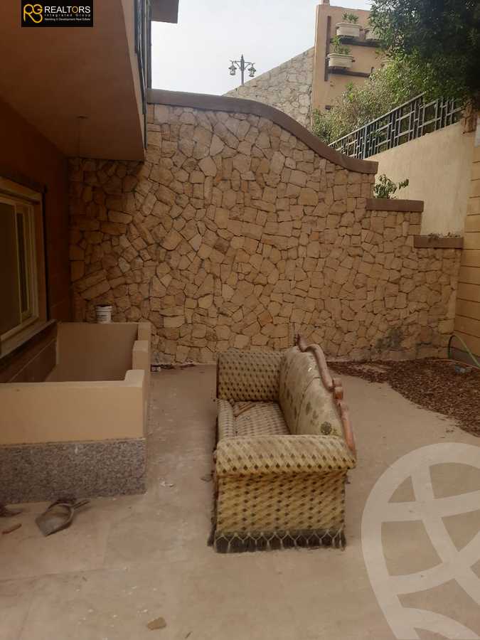 https://aqarmap.com.eg/ar/listing/5428521-for-sale-cairo-6th-of-october-compounds-pyramids-walk